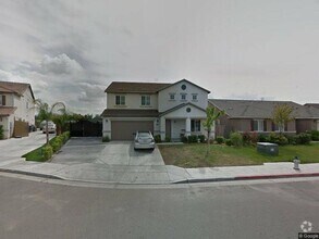 Building Photo - 5801 W Dayton Ave