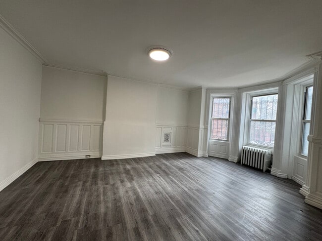 Foto del edificio - 329 Bainbridge St.