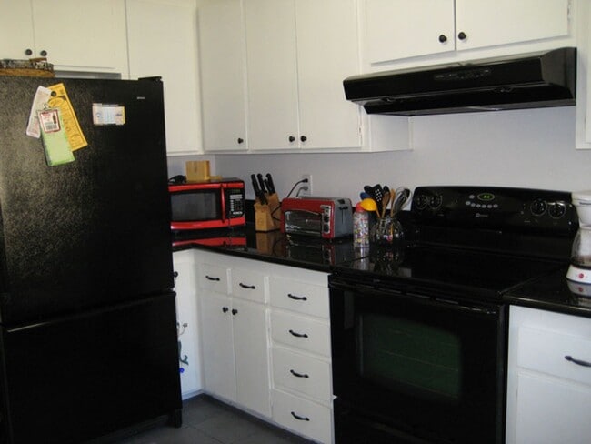 Building Photo - La Mesa "Near SDSU" Spacious 2BR/2BA Condo...