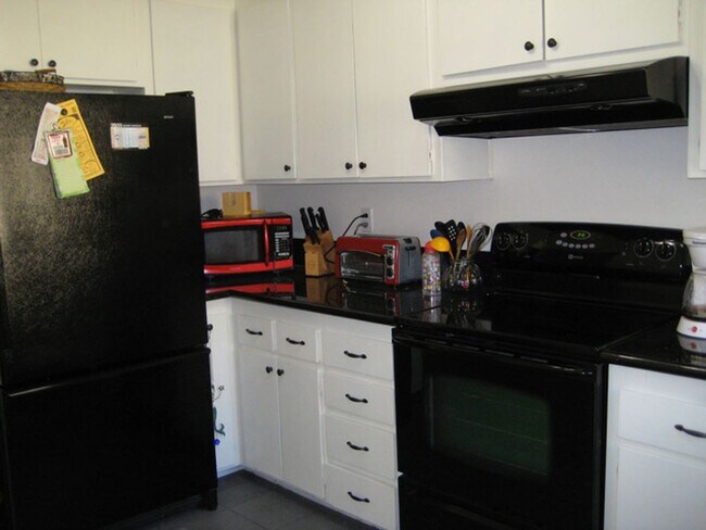 Foto del edificio - La Mesa "Near SDSU" Spacious 2BR/2BA Condo...