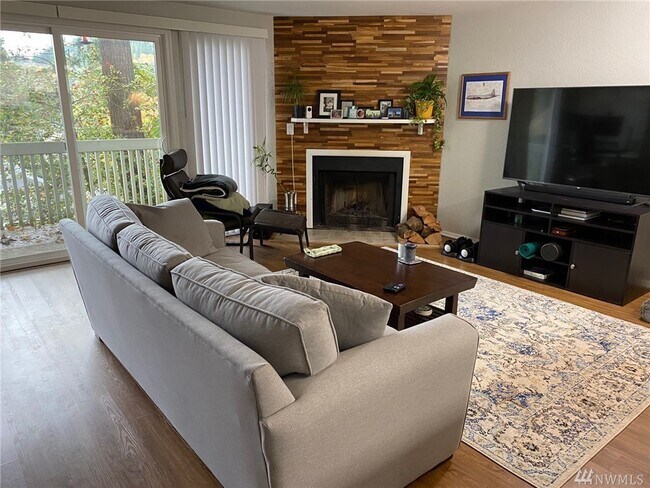 Foto del edificio - 332 SE Donnelly Ln