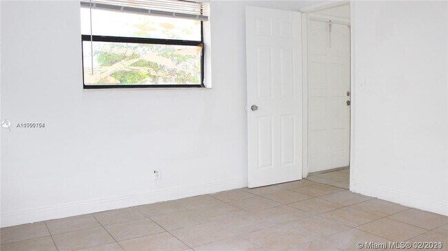 Building Photo - 1761 NW 26th Terrace