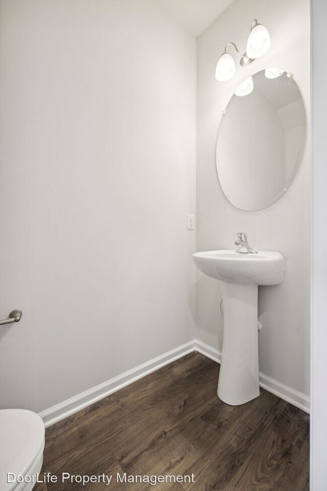 Foto del edificio - 3 br, 2.5 bath House - 149 S. Harner Blvd