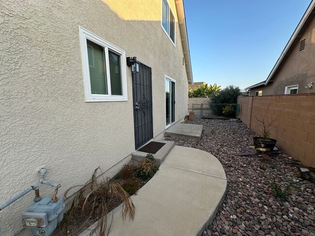 Building Photo - 1856 Pamela Ct