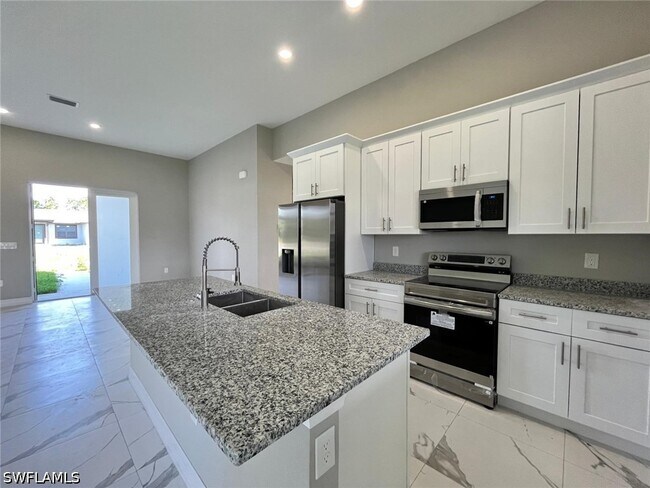 Building Photo - 3115 58th St W
