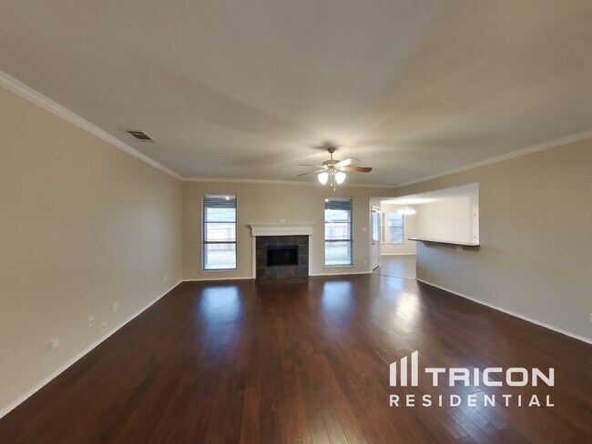 Building Photo - 605 Reagan Lane Burleson TX