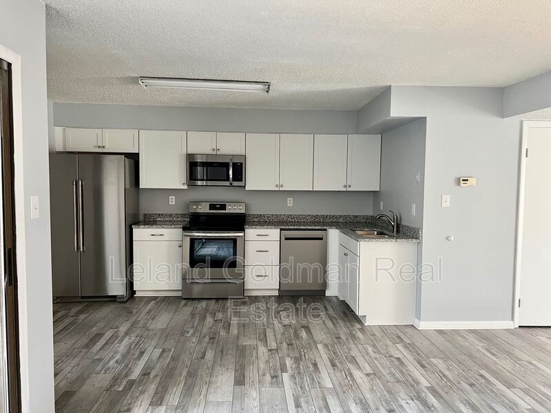 2141 Whispering Sand Ln, Virginia Beach, VA 23455 House Rental in