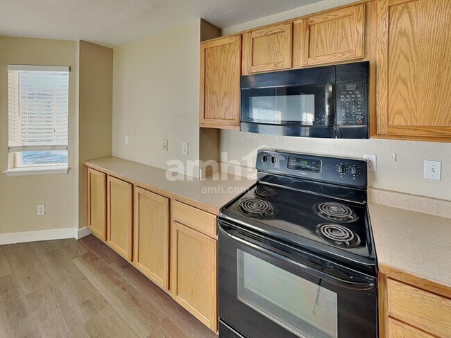 Building Photo - 3478 Watada Dr