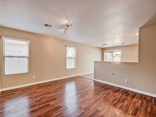Building Photo - 25608 W Williams St