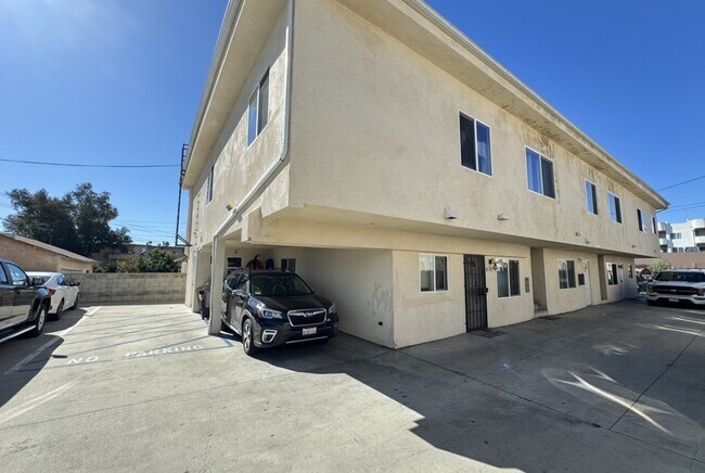 Foto del edificio - 6636 Irvine Ave