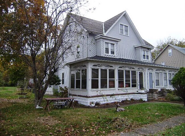 Foto del edificio - 302 Horace Ave
