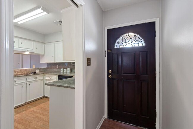 Building Photo - 12402 Whittington Dr