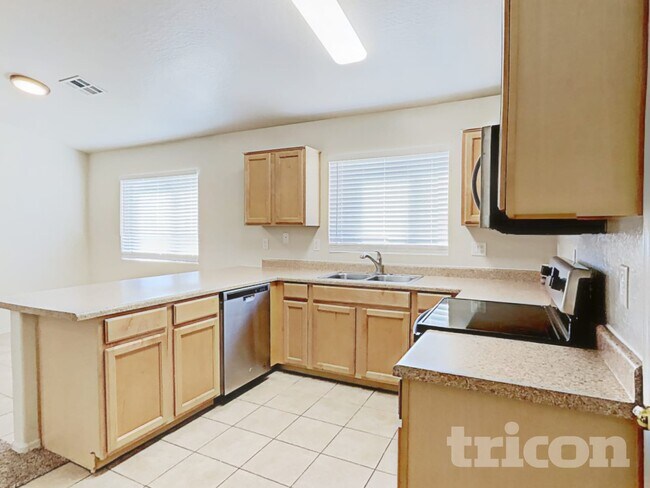 Foto del edificio - 23141 W Ashleigh Marie Dr