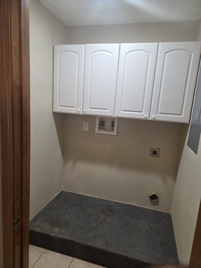 Foto del edificio - 25667 Buckley Ln