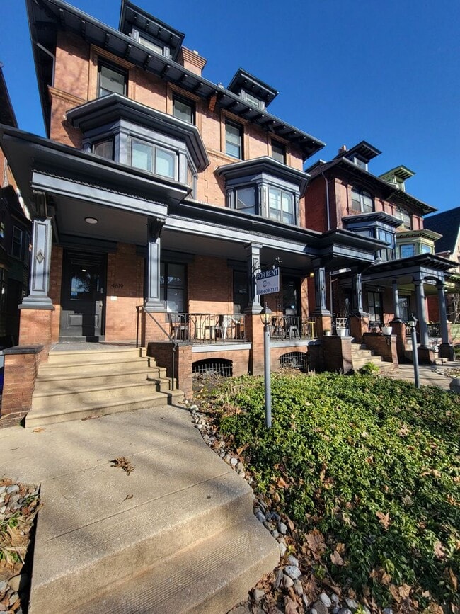 Foto del edificio - 4619 Cedar Ave