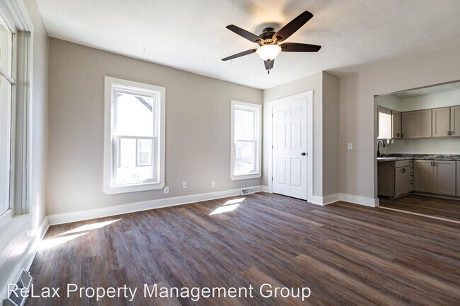 Building Photo - 4 br, 1.5 bath House - 631 Pearl St