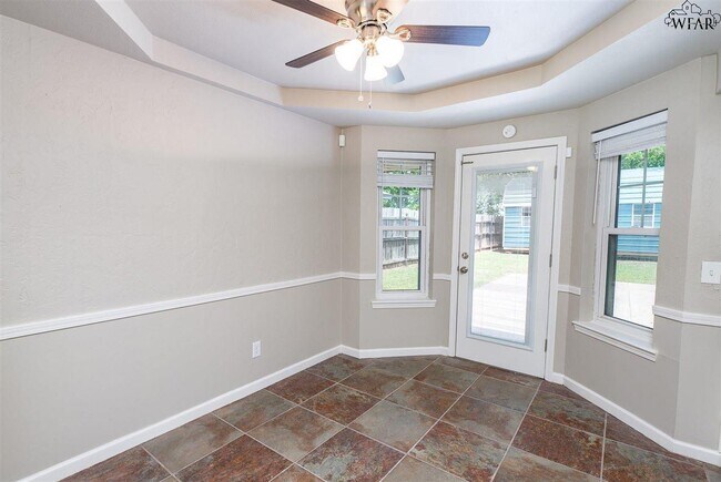 Building Photo - 6000 Laci Ln