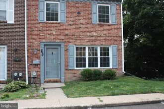 Building Photo - 60 Providence Ave