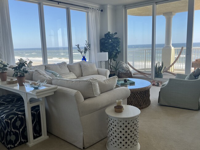 Relax with Views - 1031 1st St S