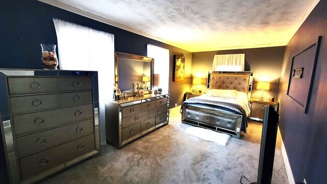 Foto del edificio - Clean 4 Bedroom Ready For Rent