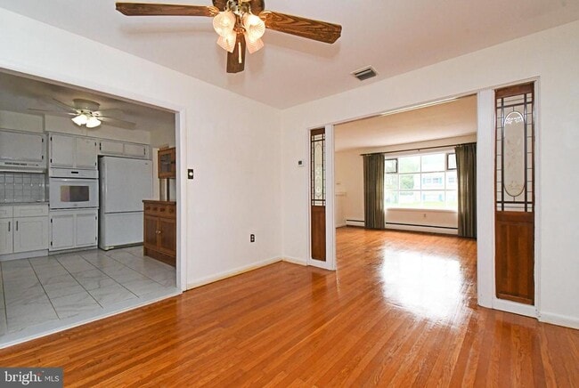 Building Photo - 559 General Muhlenberg Rd