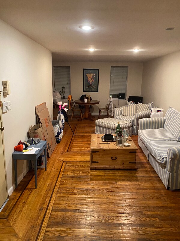 Foto del edificio - 1733 Christian St