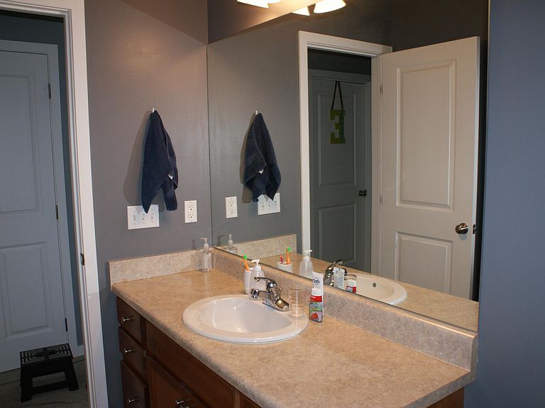 Foto principal - 11933 Maplegrove Dr