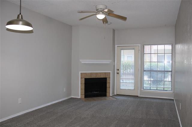 Foto del edificio - 9601 Forest Ln