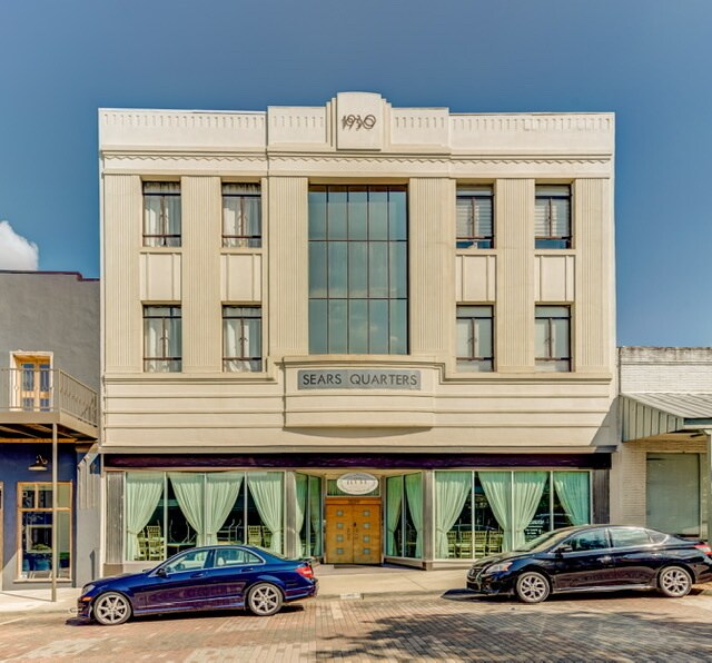 1509 Washington St, Vicksburg, MS 39180 Condo for Rent in Vicksburg