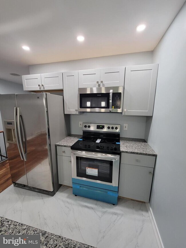 Foto del edificio - 5632 Chester Ave