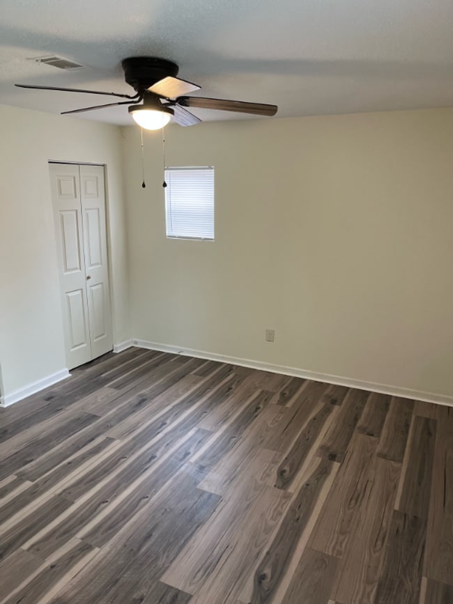 Foto del edificio - 3 Br Brick Ranch