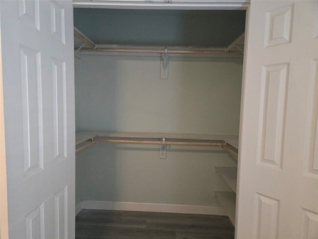 Building Photo - 22061 Russell Dr