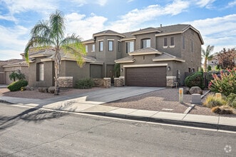 Building Photo - 4129 E Clubview Dr
