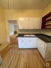 Building Photo - 285 N Rocksprings St