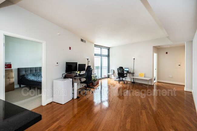 Foto del edificio - 2120 Vermont Ave NW