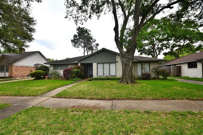 Building Photo - 5651 Wigton Dr