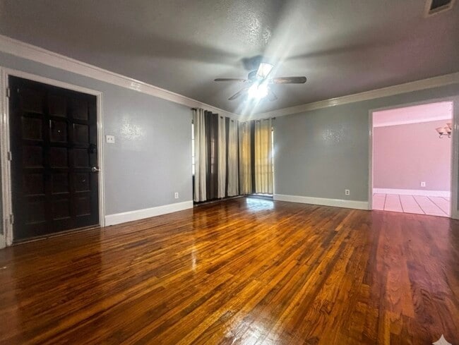 Building Photo - 3502 Michigan Ave