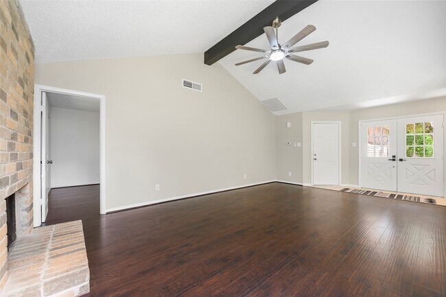 Foto del edificio - 2922 Whetrock Ln