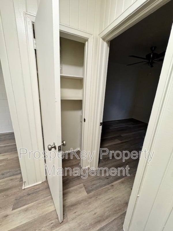 Foto del edificio - 1436 Brewer Ave