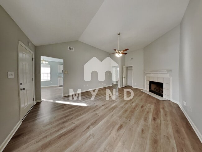 Building Photo - 5849 Amaray Cv
