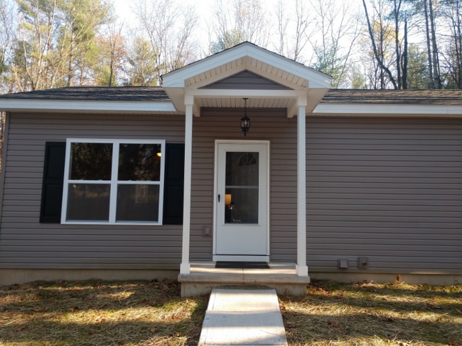 Building Photo - 139 Traver Rd
