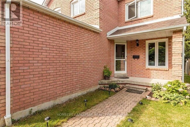 Building Photo - 43 Carle Crescent
