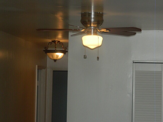 Foto del edificio - 422 N Armistead St