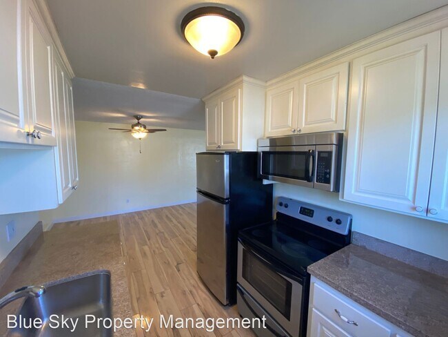 Building Photo - 1730 Kinsley St