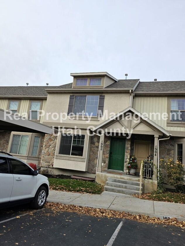 Primary Photo - Provo Townhome With Finished Basement