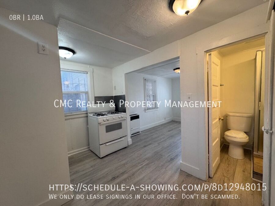 Building Photo - 432 W 9th St