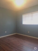 Building Photo - 885 Lila St