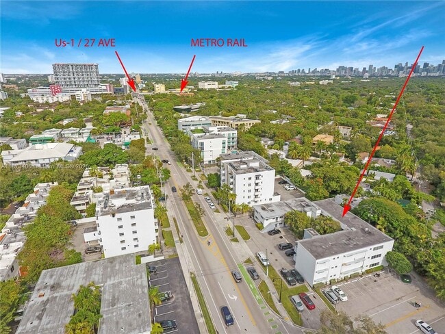 Building Photo - 3071 SW 27th Ave
