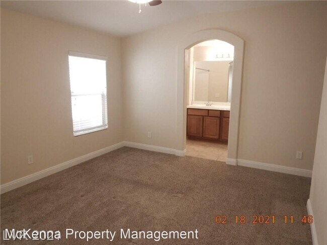Building Photo - 3 br, 2 bath House - 9473 Borough Park St