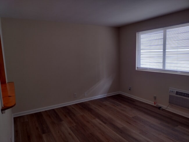 Building Photo - 1017 Wade Ave